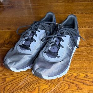 On Running Women’s Black and Gray / Blue Athletic Shoes